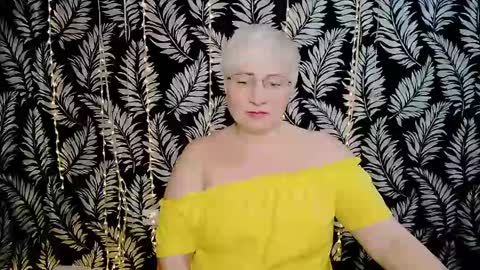 Kelly online show from April 19, 2026, 10:25 am