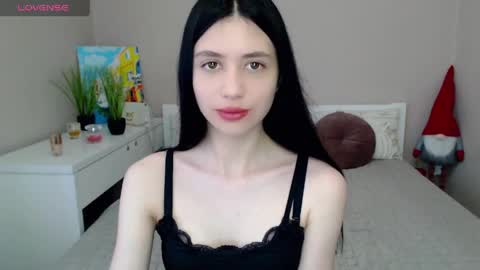 oliviarichi online show from May 18, 2026, 5:35 am
