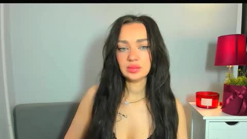 Snapshot of oliviawomen chatting on February 24, 2026, 7:50 am OliviaWomen online show from February 24, 2026, 7:50 am