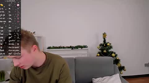 Olli and Stiw online show from December 24, 2024, 8:38 pm