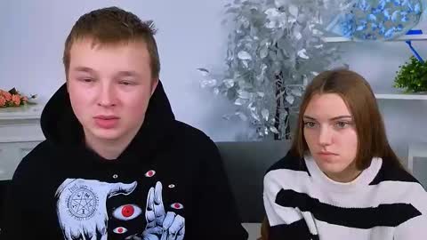 Olli and Stiw online show from November 22, 2025, 8:57 am