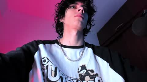     online show from December 21, 2024, 6:41 am