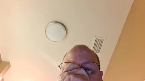 olmantinydick online show from March 10, 2026, 3:06 pm