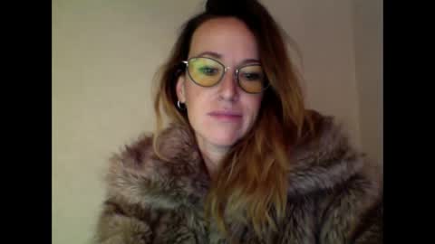 olyra11 online show from March 1, 2026, 4:20 pm