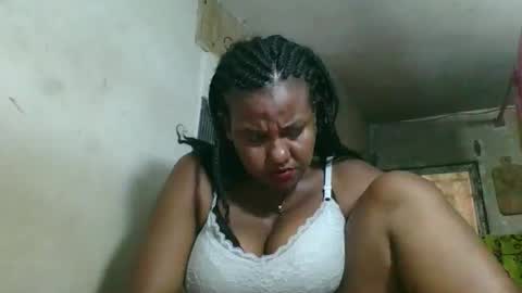 olyvienne90 online show from December 2, 2025, 9:03 am