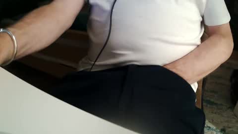 ombra21 online show from September 17, 2025, 8:43 pm