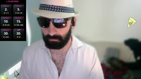 Snapshot of ona_nisme chatting on May 11, 2026, 5:57 am ona nisme online show from May 11, 2026, 5:57 am