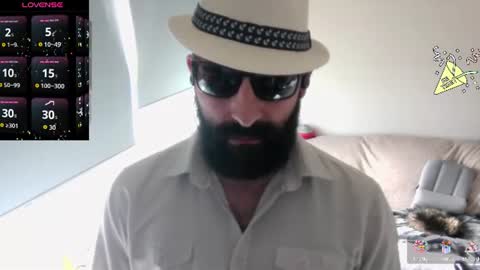 Snapshot of ona_nisme chatting on June 9, 2026, 5:46 pm ona nisme online show from June 9, 2026, 5:46 pm