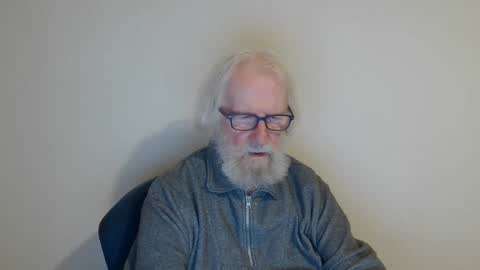 Somewhere over the rainbow online show from January 22, 2025, 9:10 pm