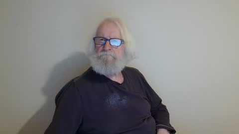 Somewhere over the rainbow online show from March 6, 2025, 10:04 pm