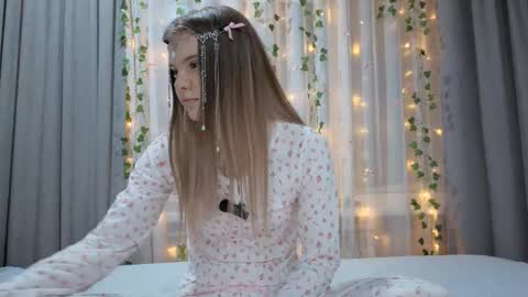 Eva online show from January 17, 2026, 1:49 pm