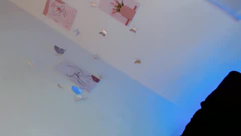 jessy online show from April 12, 2026, 4:39 am