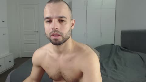 onebestlover online show from February 18, 2025, 7:54 am