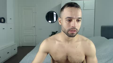 onebestlover online show from October 1, 2025, 9:59 am