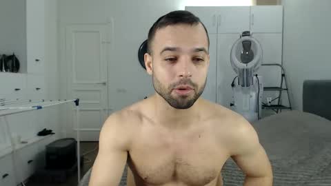 onebestlover online show from January 14, 2026, 7:47 am