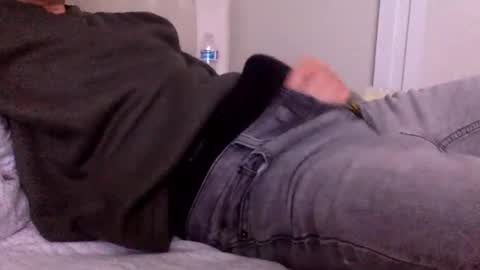 onehitwonder21 online show from December 5, 2025, 1:58 am