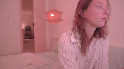 Ariel online show from October 4, 2025, 9:57 pm