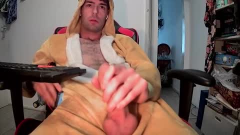 Snapshot of onesieboyx chatting on October 14, 2025, 2:18 pm onesieboyx online show from October 14, 2025, 2:18 pm