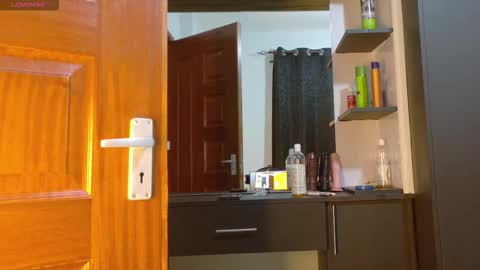 Bestie online show from September 21, 2025, 8:05 am