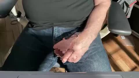 onlocationnyc online show from March 13, 2026, 10:49 pm