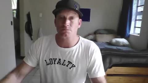 For me to know online show from October 18, 2025, 11:55 am