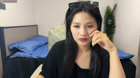 Snapshot of onlylookatu chatting on April 14, 2026, 4:35 pm ku ku online show from April 14, 2026, 4:35 pm