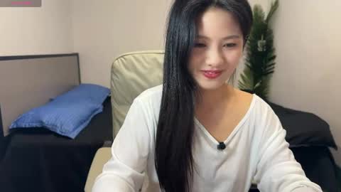Snapshot of onlylookatu chatting on April 16, 2026, 4:52 pm ku ku online show from April 16, 2026, 4:52 pm
