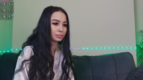 Xandra online show from February 7, 2025, 8:44 am