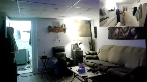Snapshot of ontarioguy78 chatting on June 10, 2026, 12:11 am ontarioguy78 online show from June 10, 2026, 12:11 am