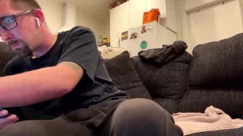 onthecumup69 online show from December 3, 2025, 12:58 pm