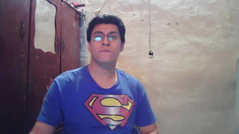 oomaurooo online show from December 13, 2024, 8:30 am