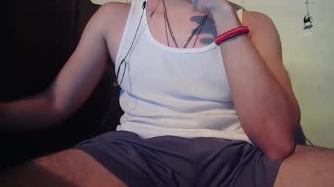 oomaurooo online show from October 12, 2025, 8:57 am