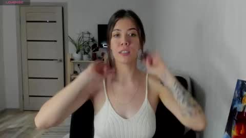 Britney online show from October 1, 2025, 4:35 pm