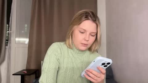 Snapshot of opheliaritz chatting on November 29, 2025, 3:04 pm Ophelia online show from November 29, 2025, 3:04 pm