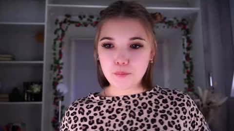 Jenny online show from December 14, 2025, 2:50 am