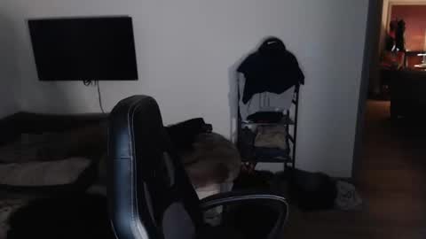 Snapshot of oregon87 chatting on October 14, 2025, 2:29 pm The Oregon Lumberjack online show from October 14, 2025, 2:29 pm