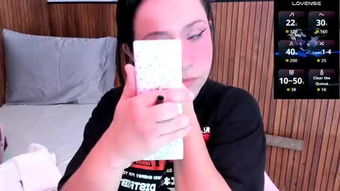 Snapshot of ori_whore chatting on April 24, 2026, 3:09 am ori_whore online show from April 24, 2026, 3:09 am