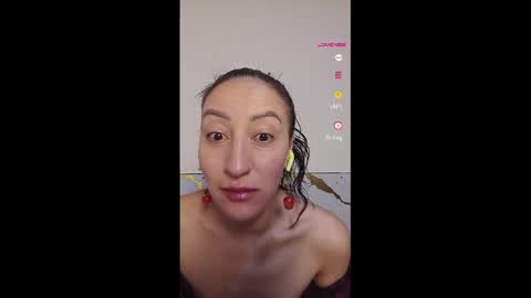 oriana_111 online show from May 24, 2026, 3:50 pm