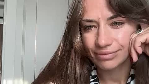 Snapshot of orilayne chatting on March 23, 2026, 9:57 am Aksya online show from March 23, 2026, 9:57 am