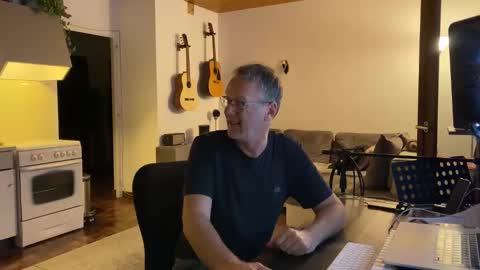 Snapshot of orimalike chatting on February 22, 2025, 9:26 pm orimalike online show from February 22, 2025, 9:26 pm