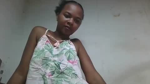 ornellahhh online show from November 30, 2025, 6:50 am