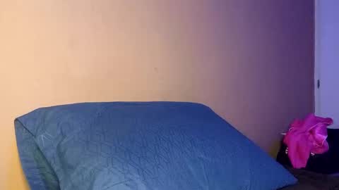 Snapshot of osarito3x chatting on February 11, 2026, 1:54 am osarito3x online show from February 11, 2026, 1:54 am