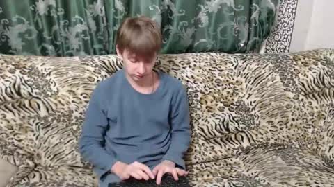 Snapshot of oscar_bell chatting on December 21, 2024, 8:43 pm Oscar online show from December 21, 2024, 8:43 pm