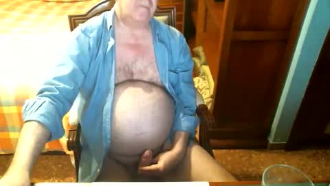 Oscar online show from April 8, 2026, 3:23 pm