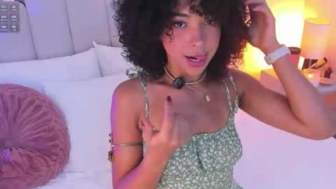 Oshun  online show from November 10, 2025, 12:48 pm