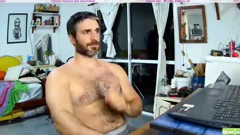 Osito Blanco online show from February 3, 2026, 3:26 am