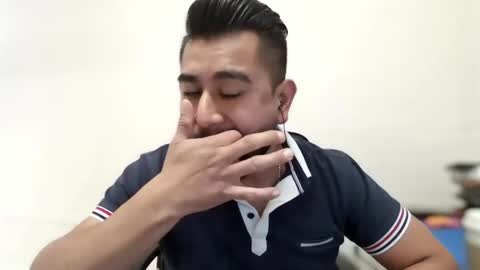 oskregal online show from April 15, 2026, 9:26 pm