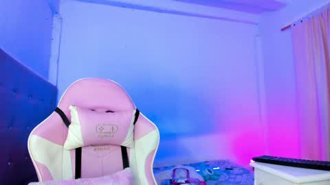 Maria   online show from April 20, 2026, 3:04 pm