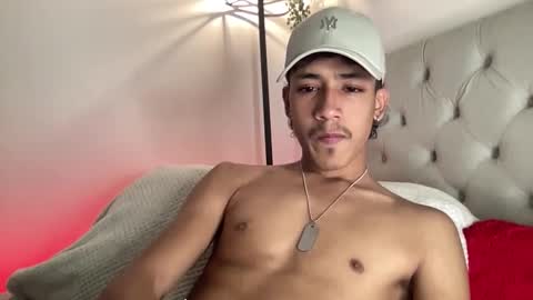 ostin 18hot online show from January 9, 2026, 4:04 am