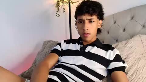 ostin 18hot online show from February 10, 2026, 3:32 am